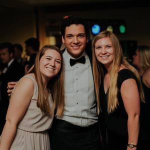 Meet your Posher, Claire